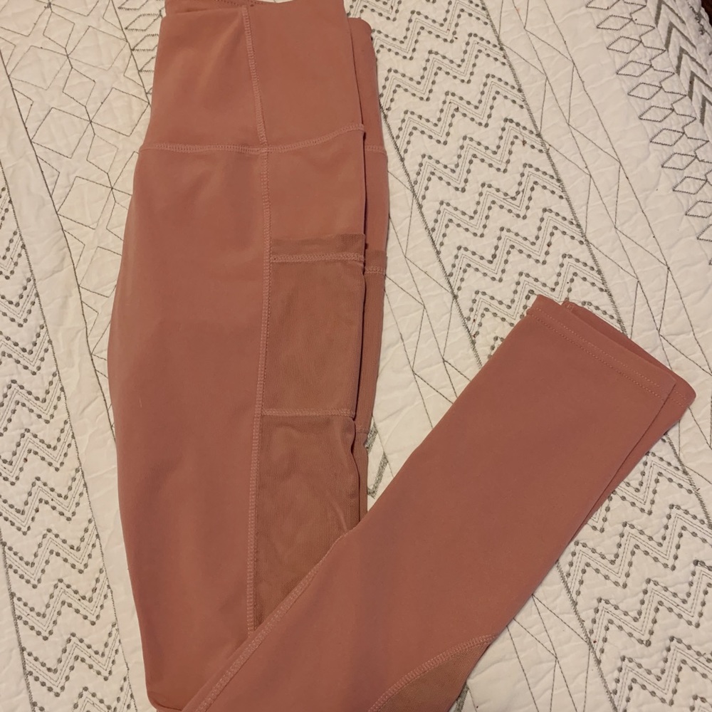 Women’s workout leggings